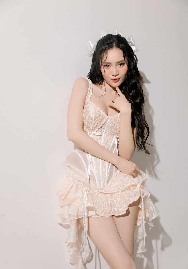 ninh dương lan ngọc sexy​ 10