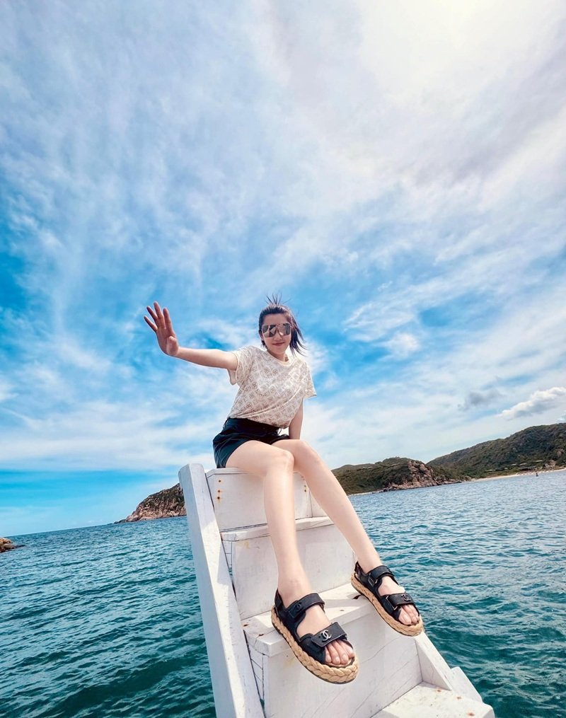 thuý ngân sexy​​ 17