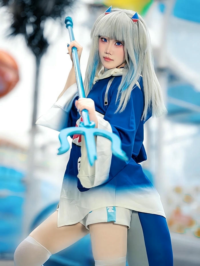 Ảnh Yaoyaoqwq cosplay Gura mang diện mạo duyên dáng