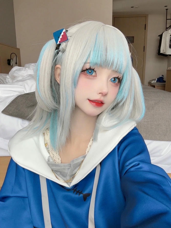 Ảnh Yaoyaoqwq cosplay Gura với nét đẹp trong sáng
