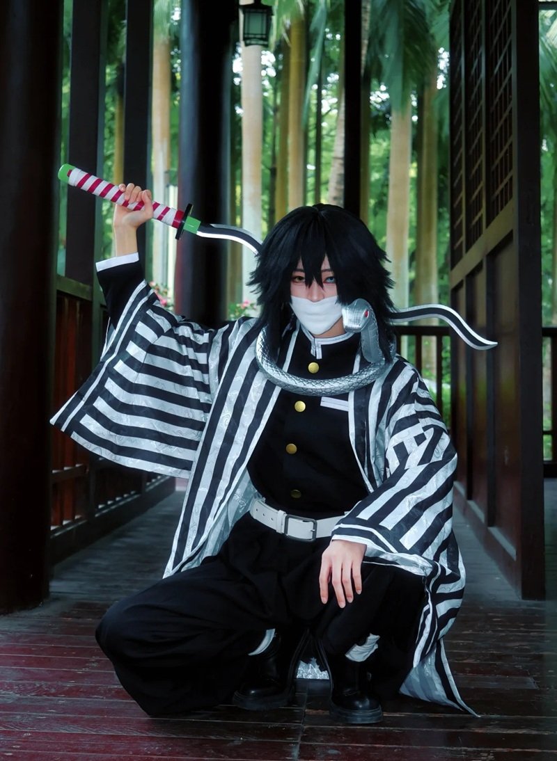 Ảnh cosplay Obanai 12