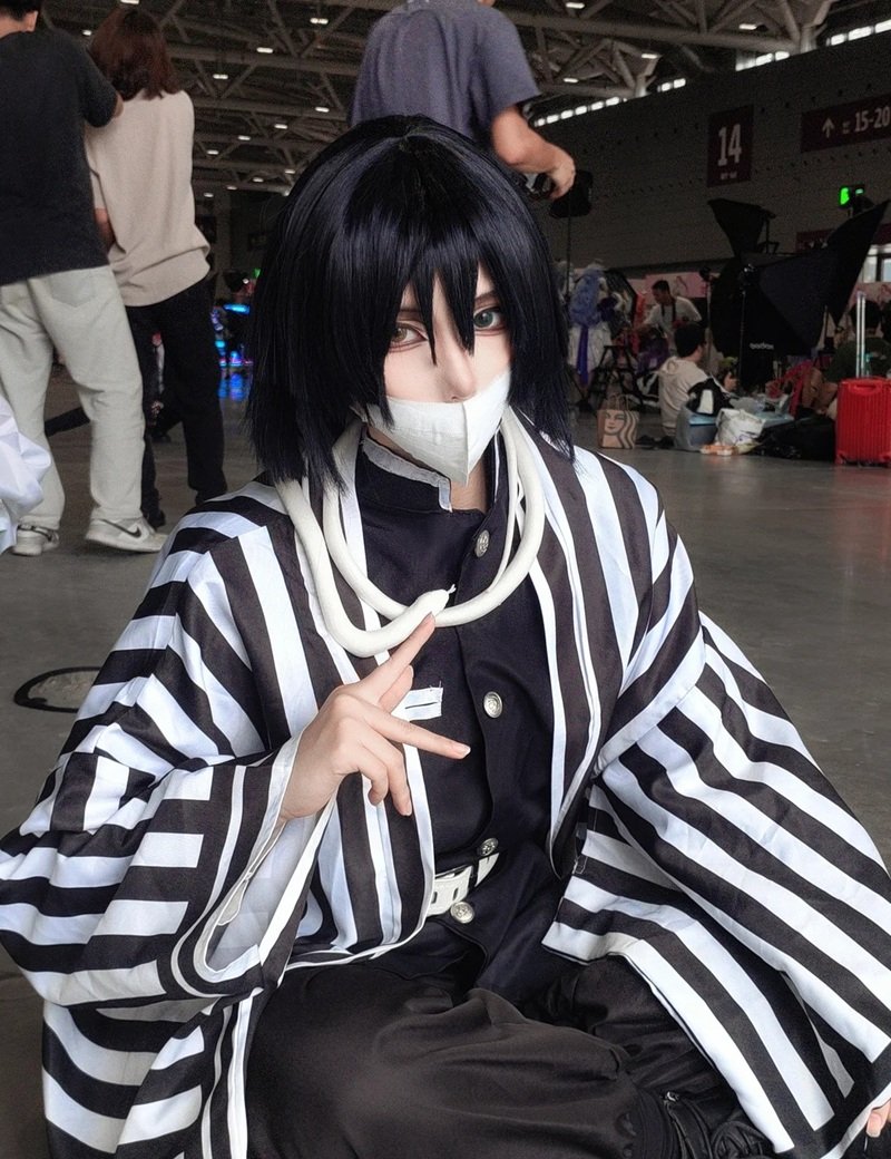 Ảnh cosplay Obanai 24