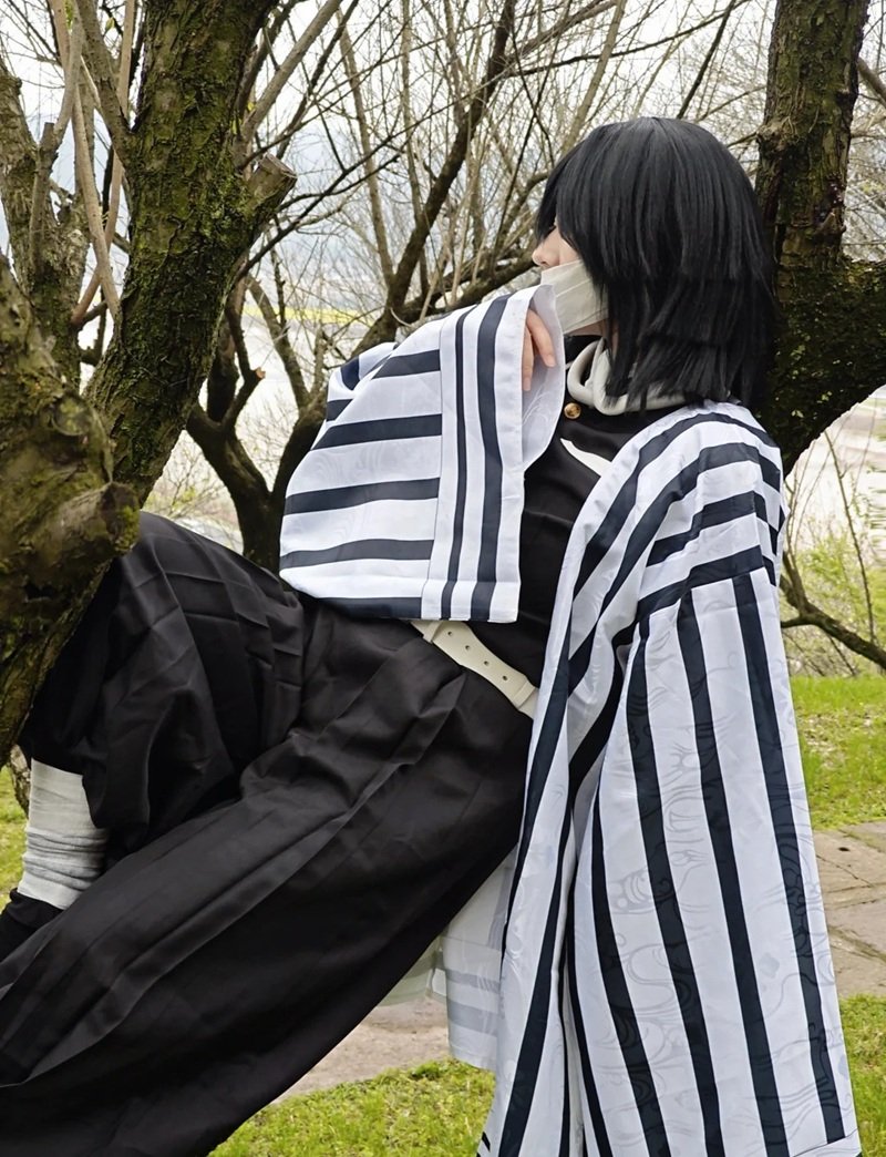 Ảnh cosplay Obanai 35