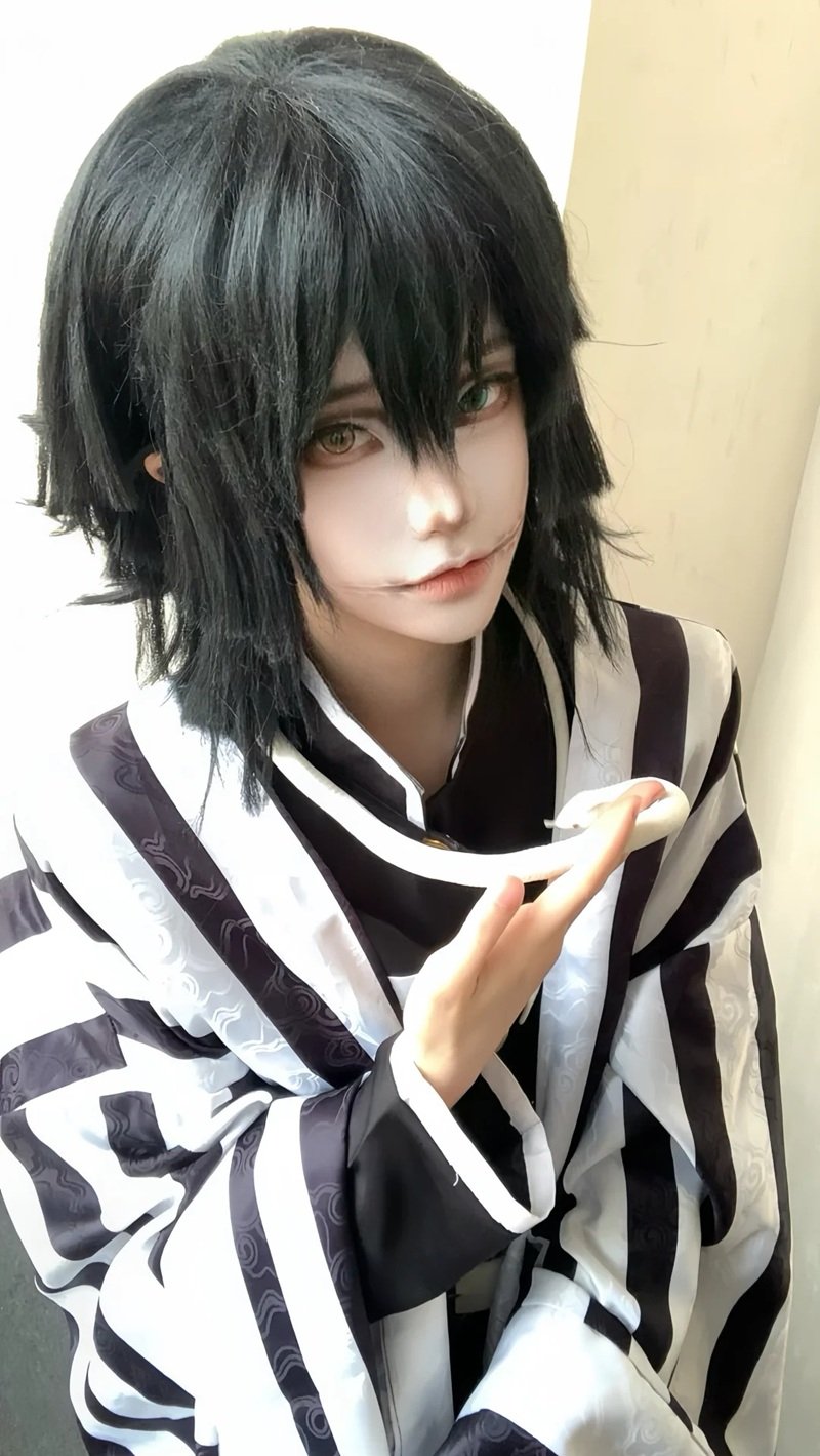 Ảnh cosplay Obanai 4