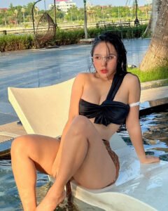 BST 89+ Ảnh tiktoker Minh Minh sport xinh xắn, chuẩn sport girl