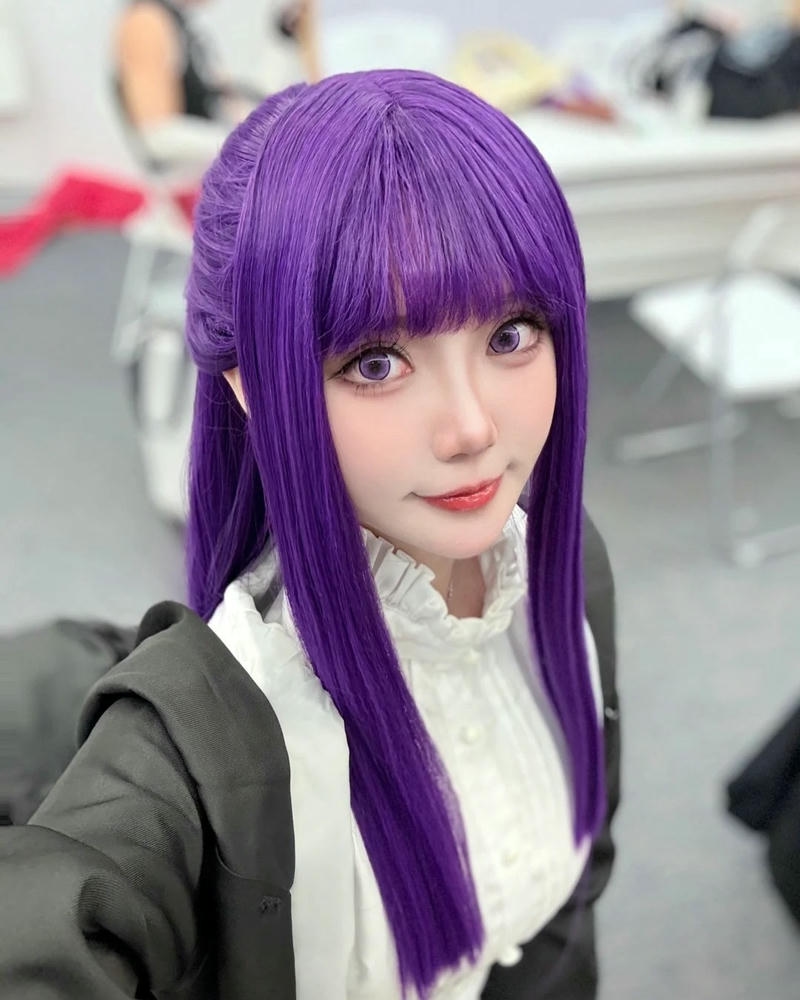 Fern Cosplay Ero hấp dẫn rực rỡ cảm xúc