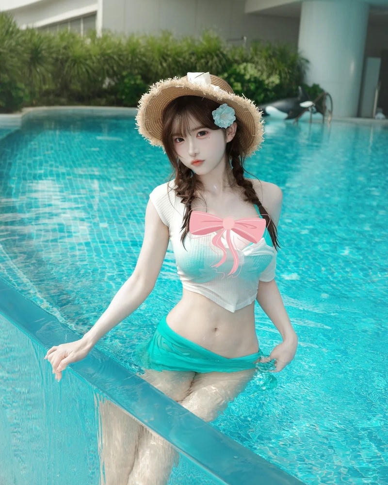 Gái xinh trung quốc mặc bikini sống động hấp dẫn