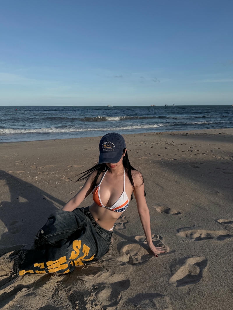 Jun Vũ Bikini cùng phong cách thời trang nổi bật