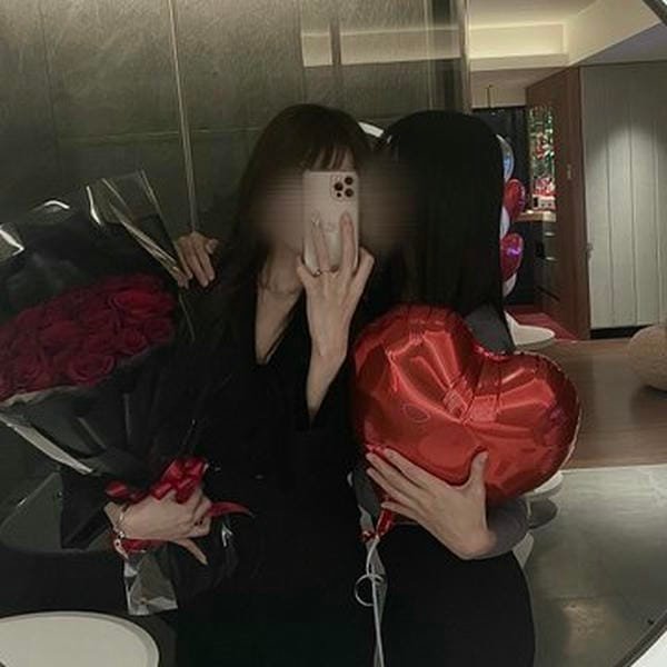 Lilyxoxoles là ai 1