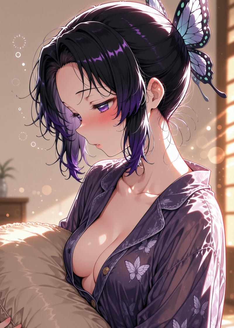 Shinobu sexy với vẻ đẹp nổi bật cùng ánh nhìn dịu dàng