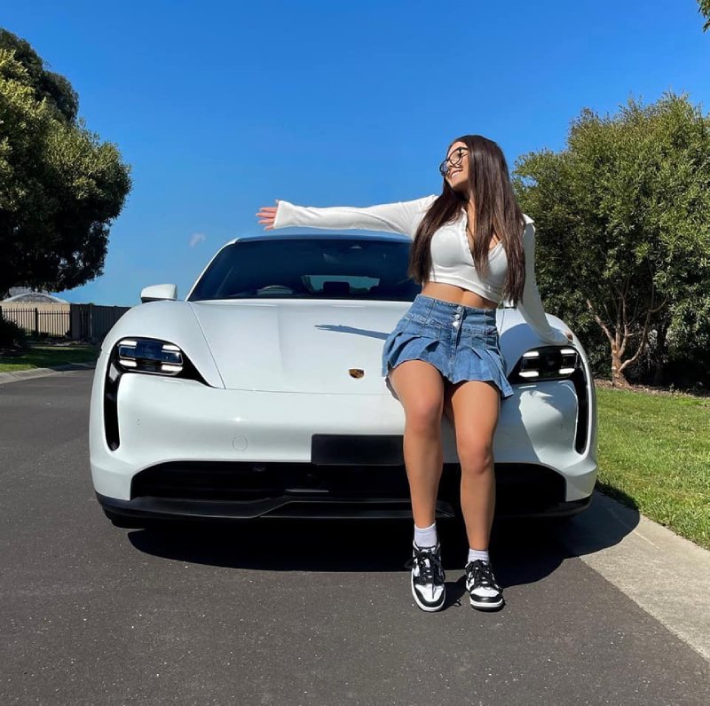 Streamer Mikaylah 11