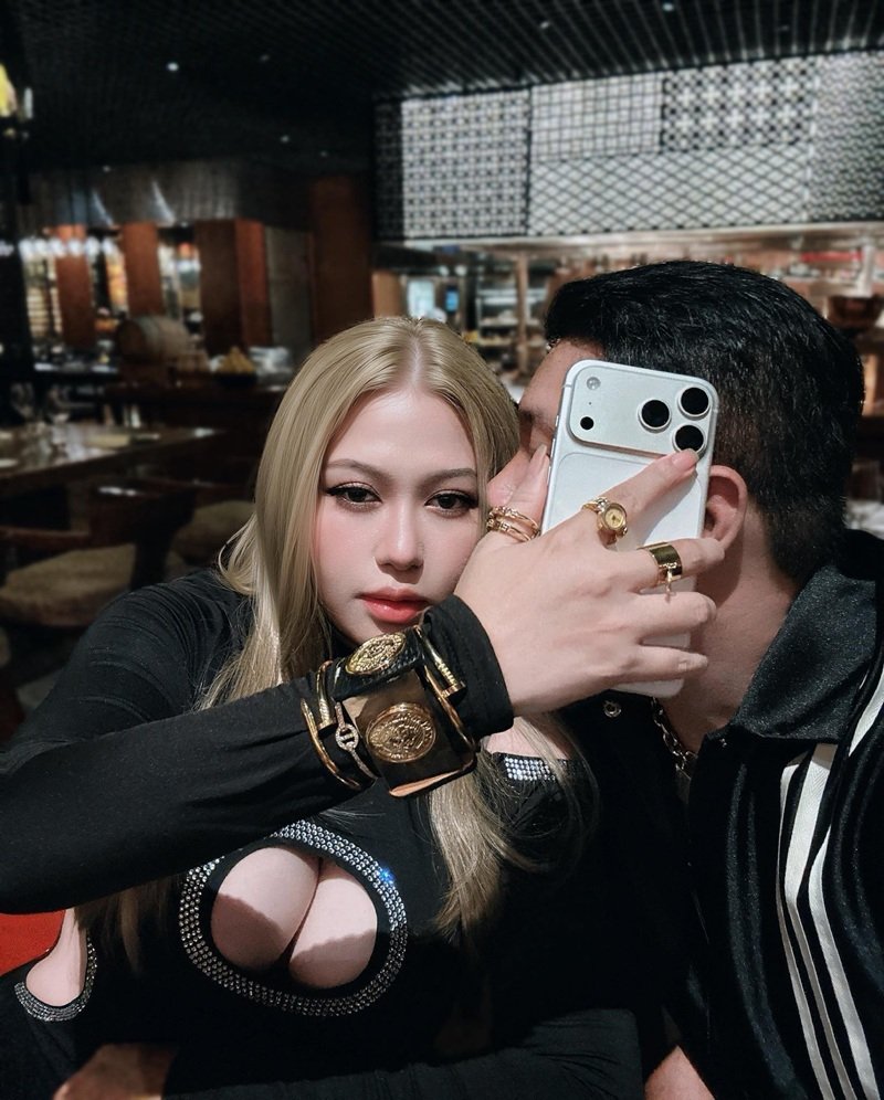 Suzie Nguyễn Onlyfans 31