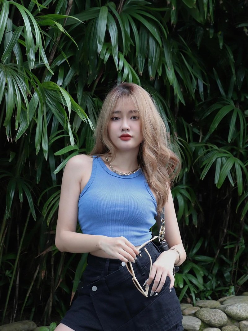 Tiktoker Vũ Thị Khánh Huyền 17