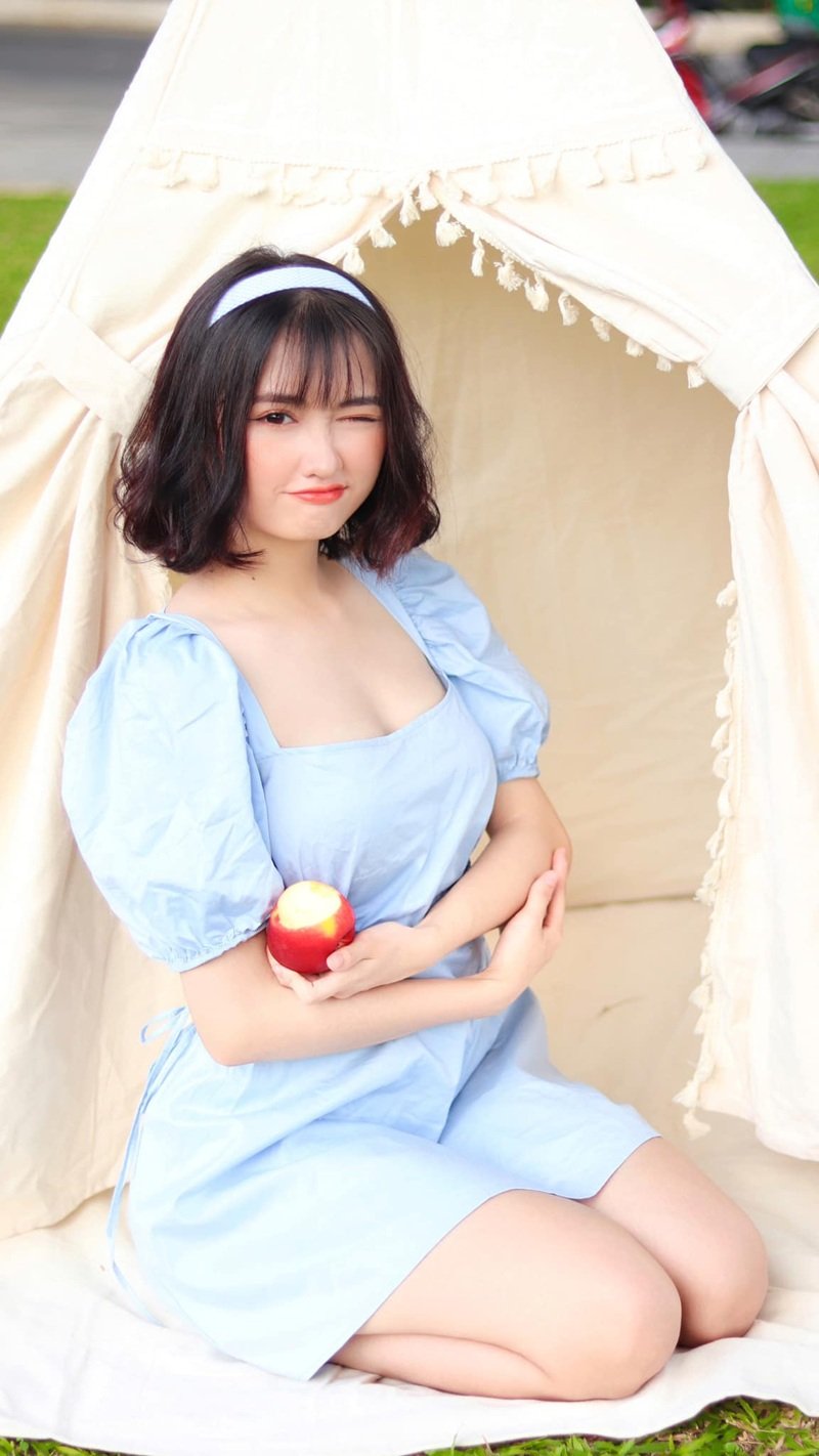 Tiktoker Vũ Thị Khánh Huyền 2