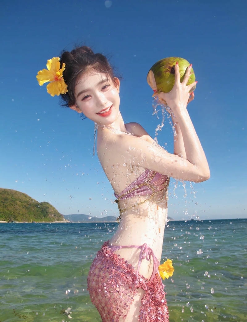 Trung quốc gái xinh mặc bikini quyến rũ cuốn hút