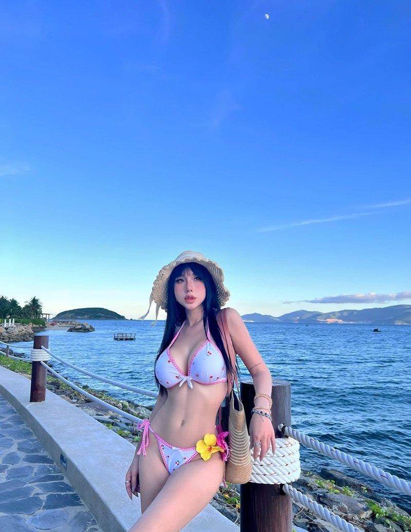 ảnh gái xinh bikini 14
