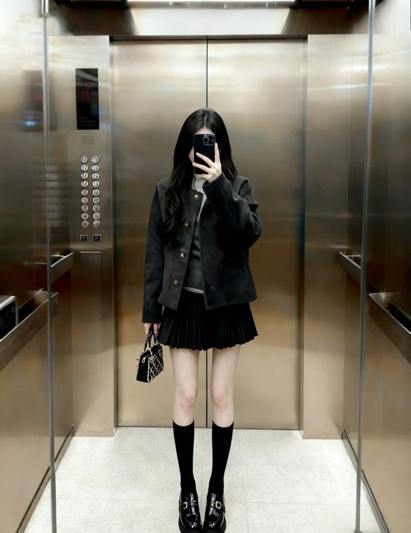 ảnh gái xinh che mặt bằng điện thoại 7