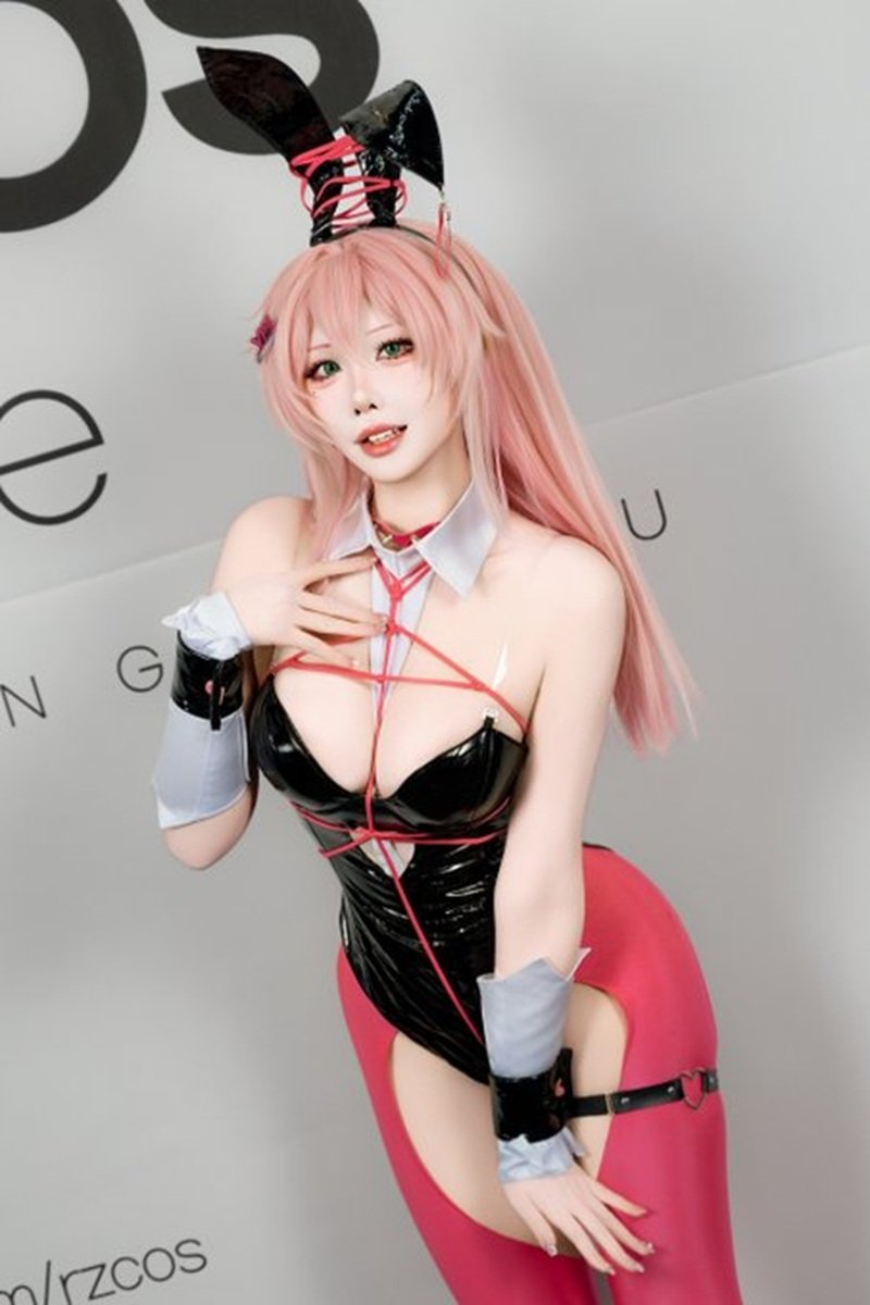 cosplay bỏng mắt 16