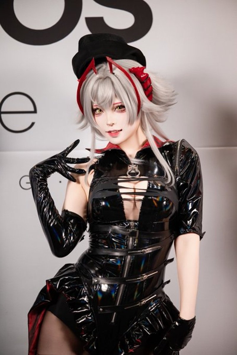 cosplay bỏng mắt 17