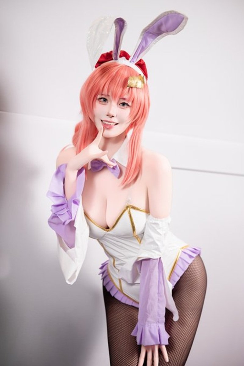 cosplay bỏng mắt 19