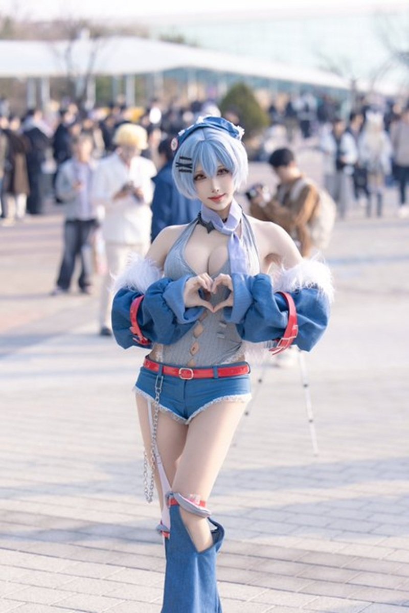 cosplay bỏng mắt 28