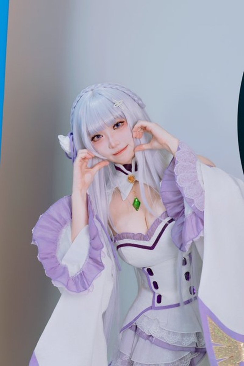 cosplay bỏng mắt 6