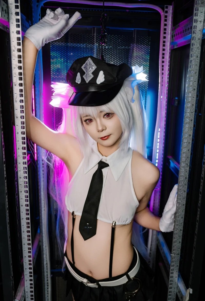 cosplay cảnh sát 31