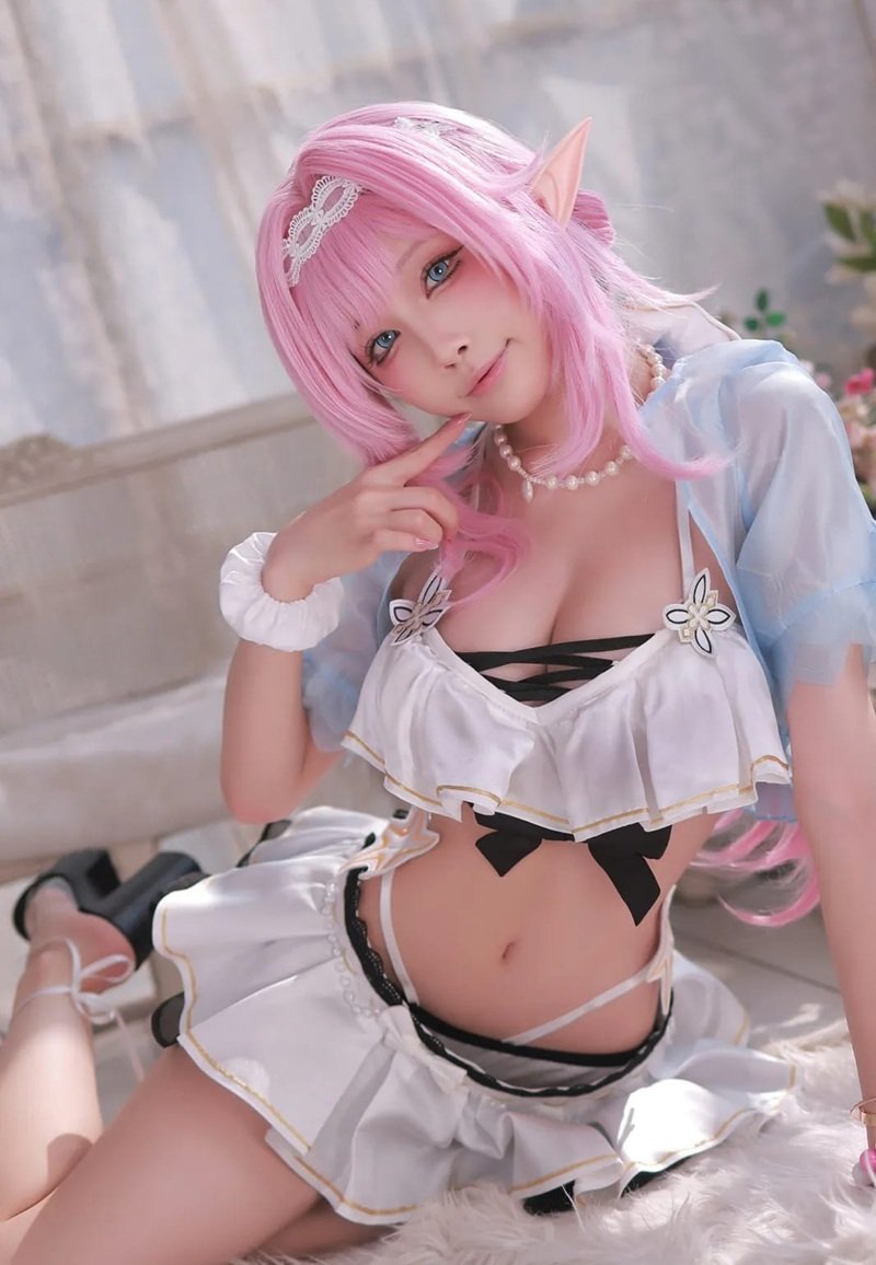 cosplay lộ hàng 1