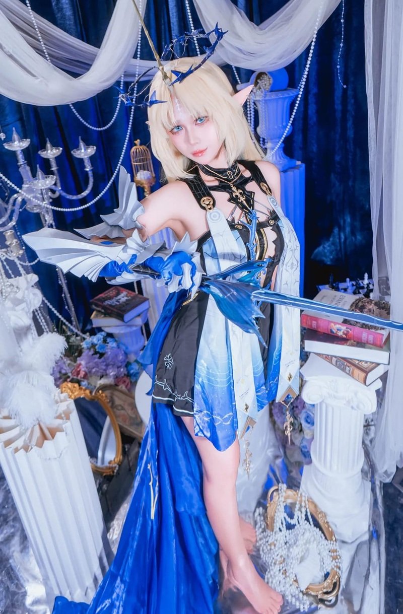 cosplay lộ hàng 30