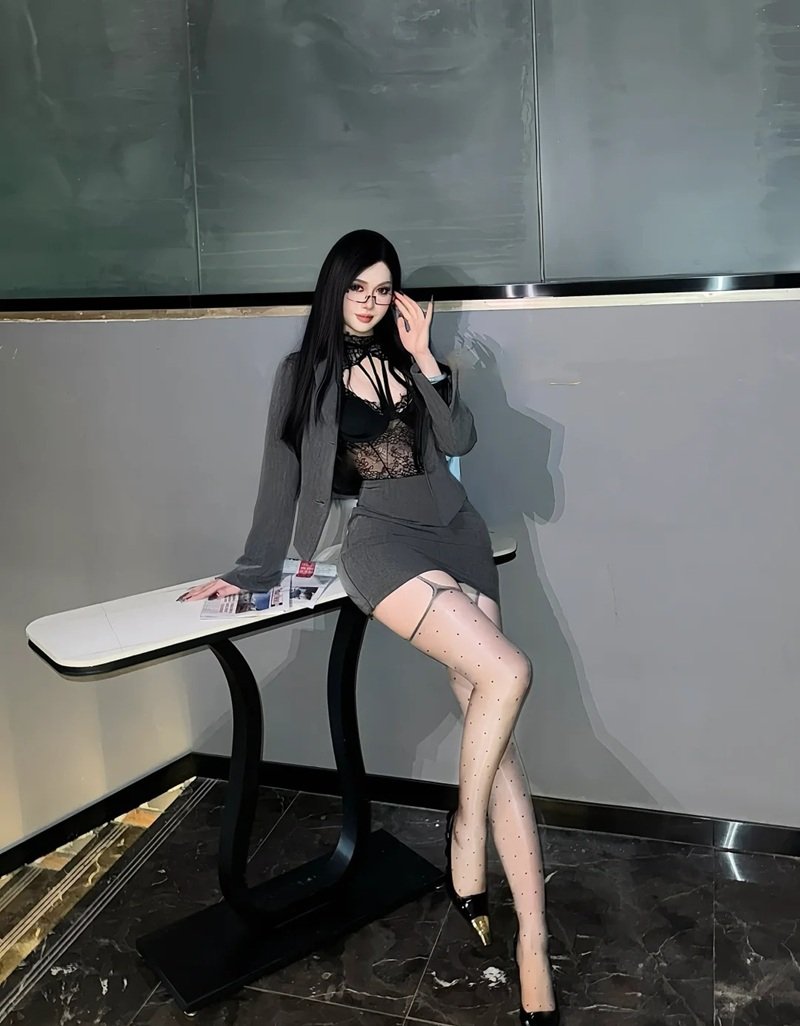 cosplay thư ký 32