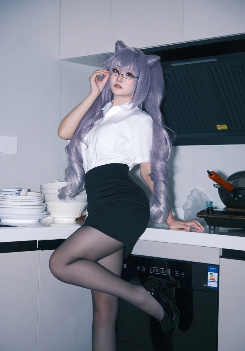 cosplay thư ký 34