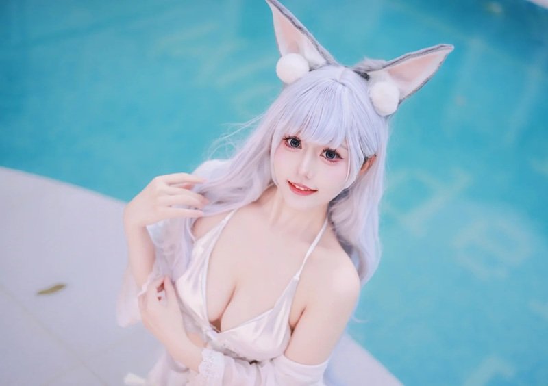 cosplay vú bự 16