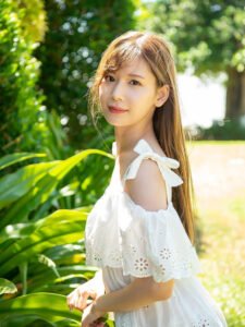 Tsumugi Akari là ai? Ngắm loạt ảnh mới nhất cực trong trẻo