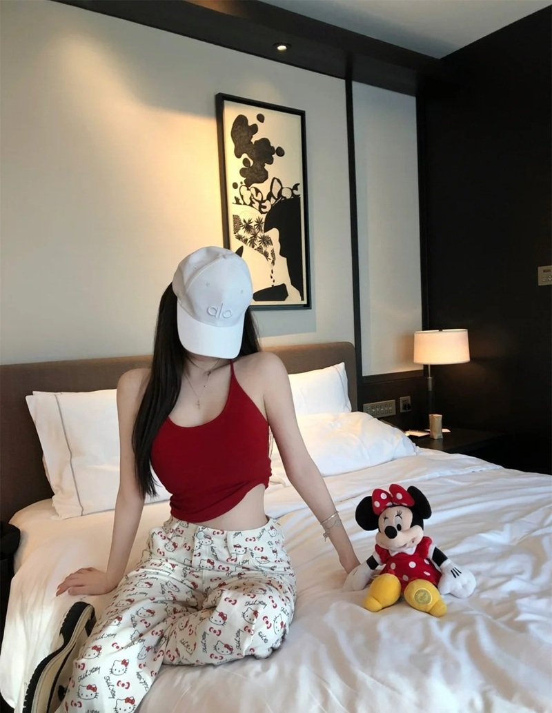 gái xinh che mặt 27