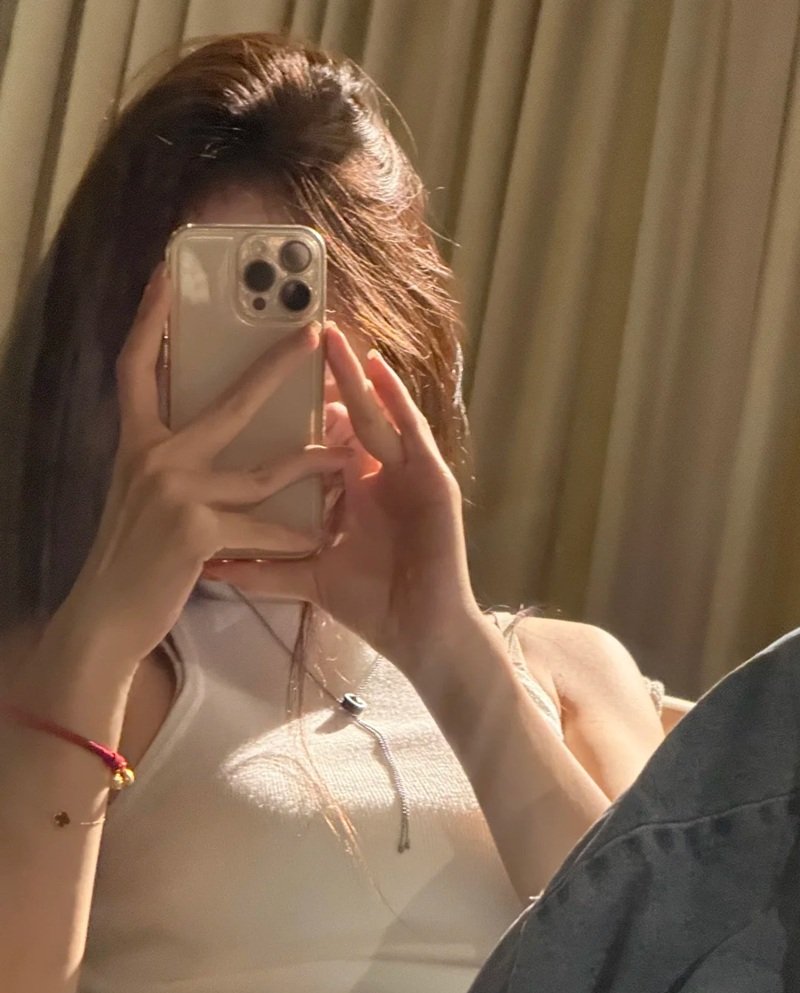 gái xinh che mặt 28