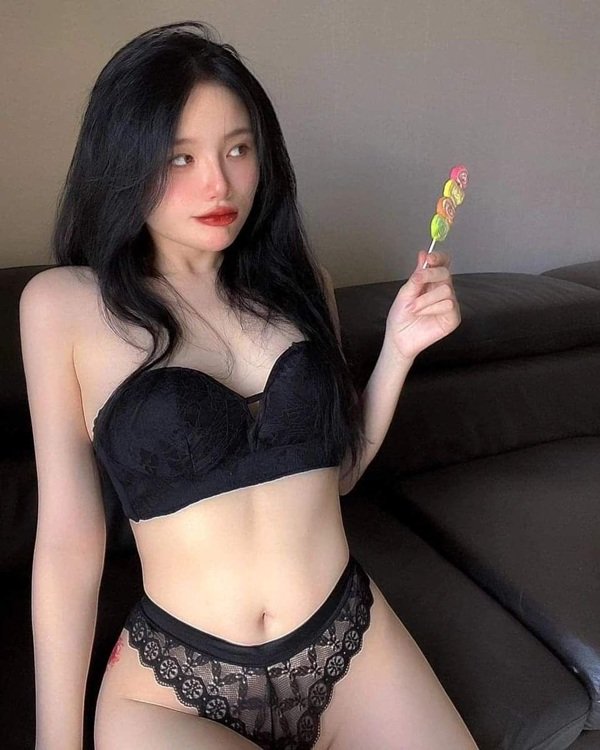 gái xinh mặc bikini nhỏ​ 24