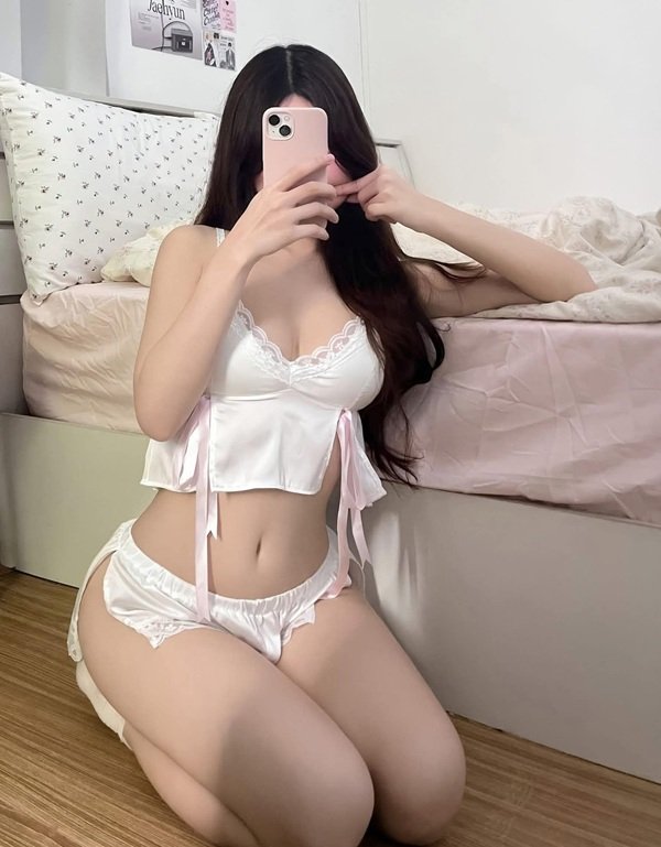 gái xinh mặc đồ ngủ 24