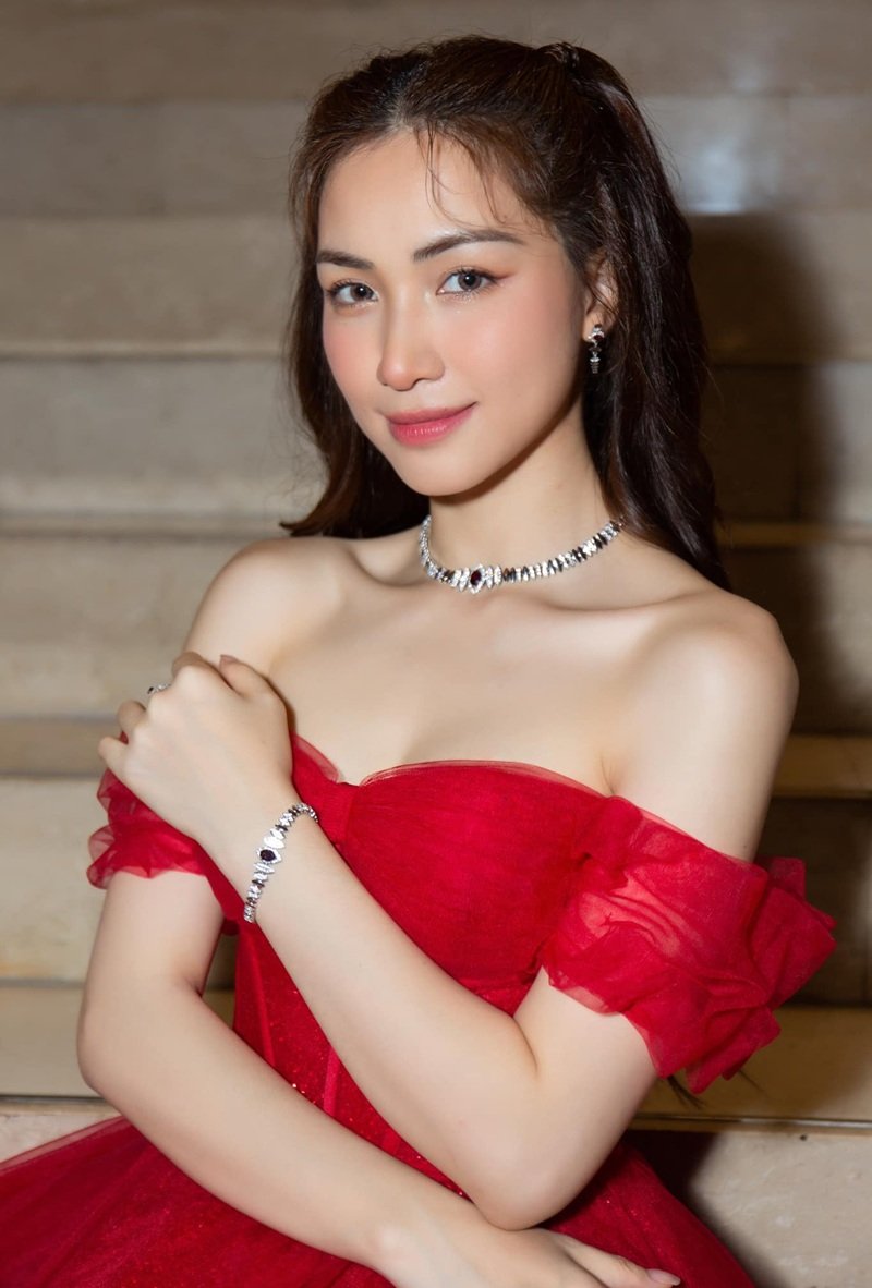 hoà minzy bikini​​ 12