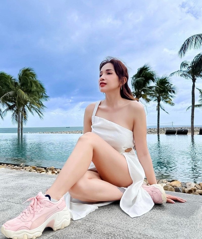 khả như bikini​ 10