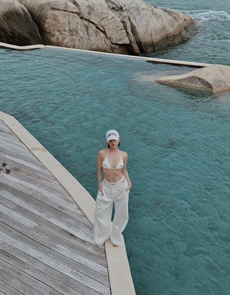 ngọc trinh bikini​ 21