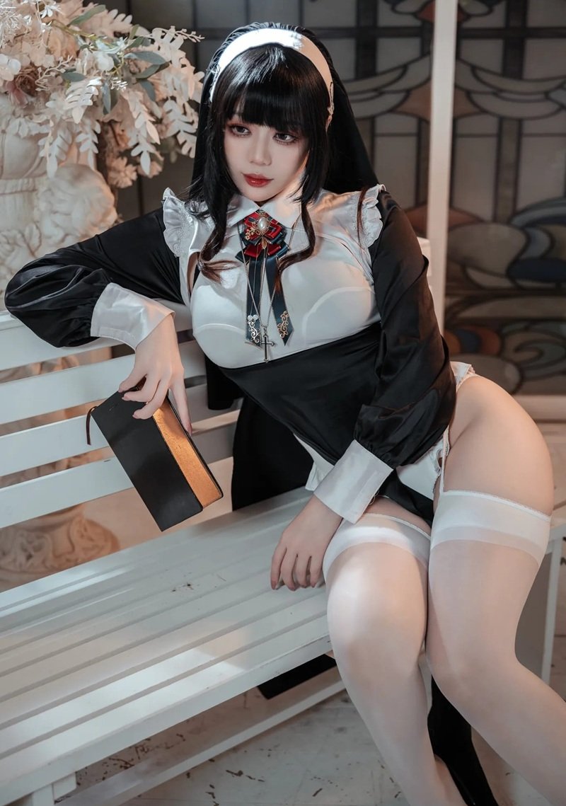 nun cosplay​ 12
