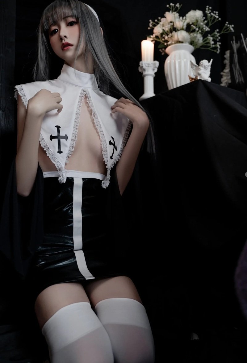 nun cosplay​ 14