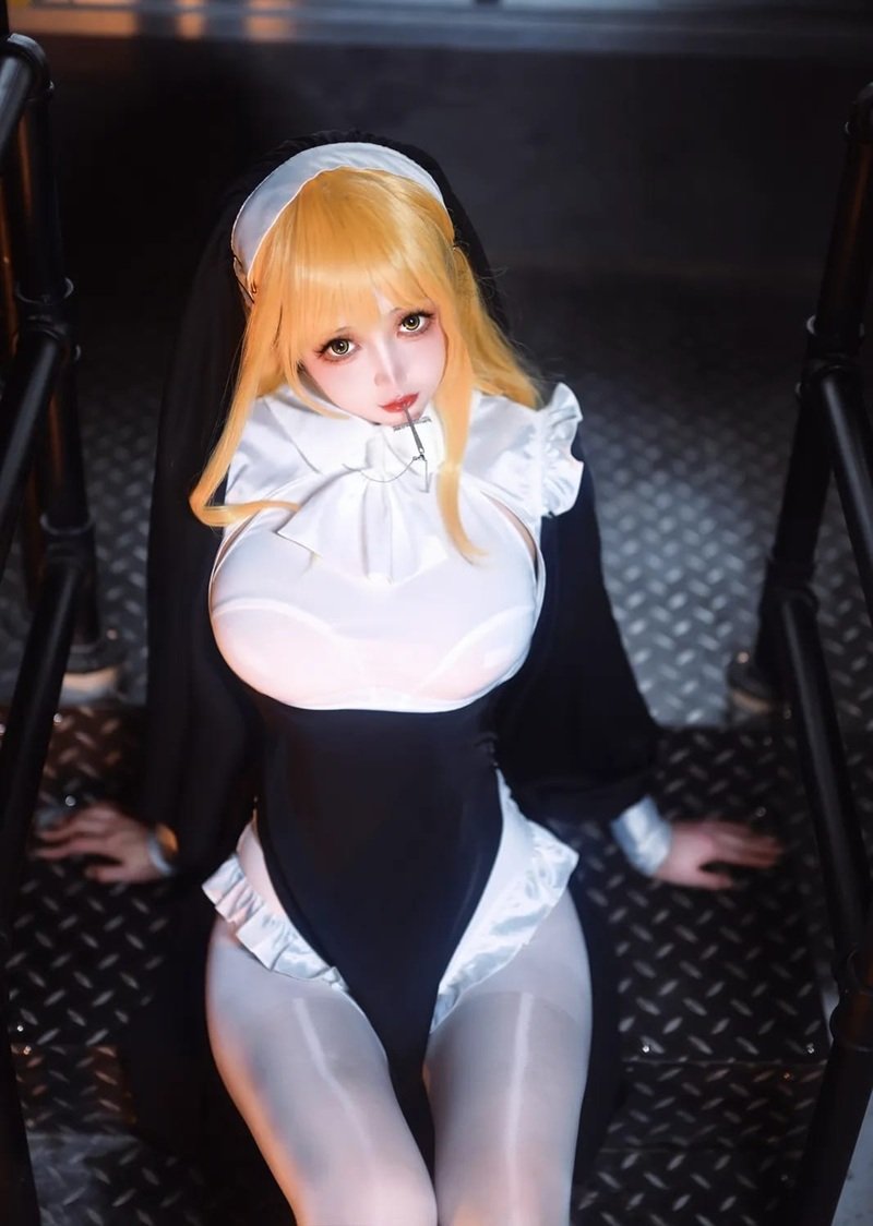 nun cosplay​ 26