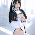 Bùng nổ visual với 100+ bộ ảnh Nun cosplay đẹp đến “nghẹt thở”