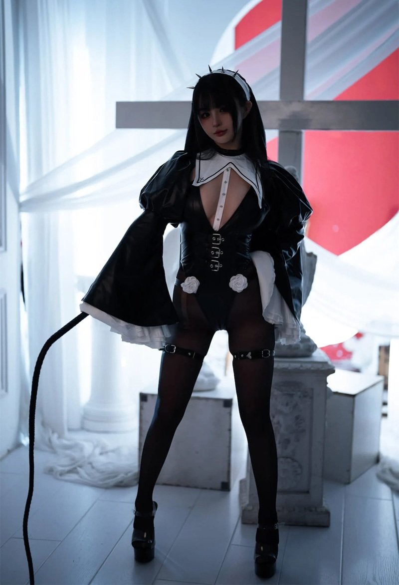 nun cosplay​ 31
