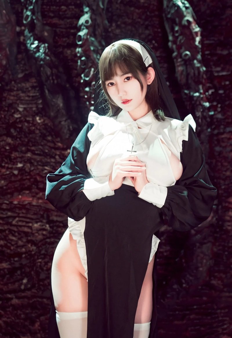 nun cosplay​ 37