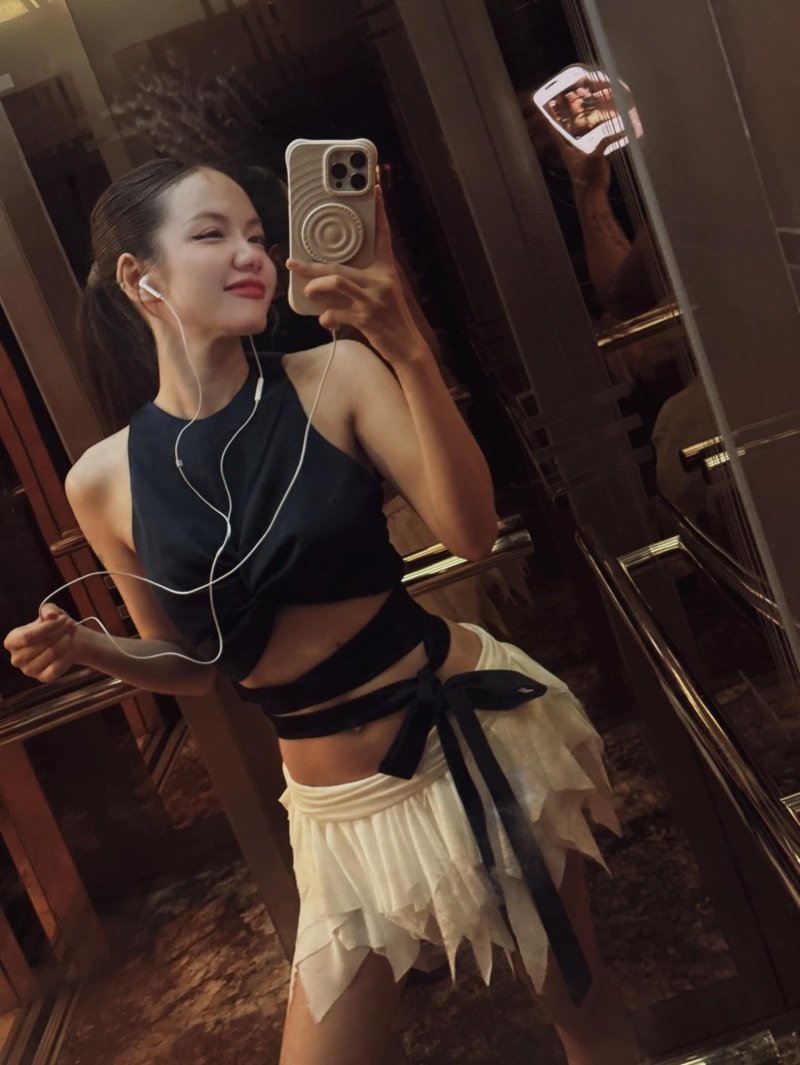 phương ly sexy​ 15