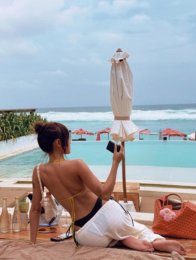 phương ly sexy​ 34