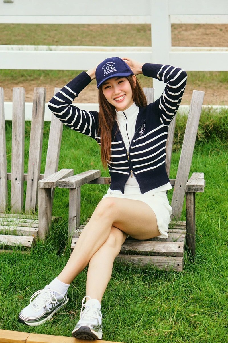 thuý ngân bikini​ 21