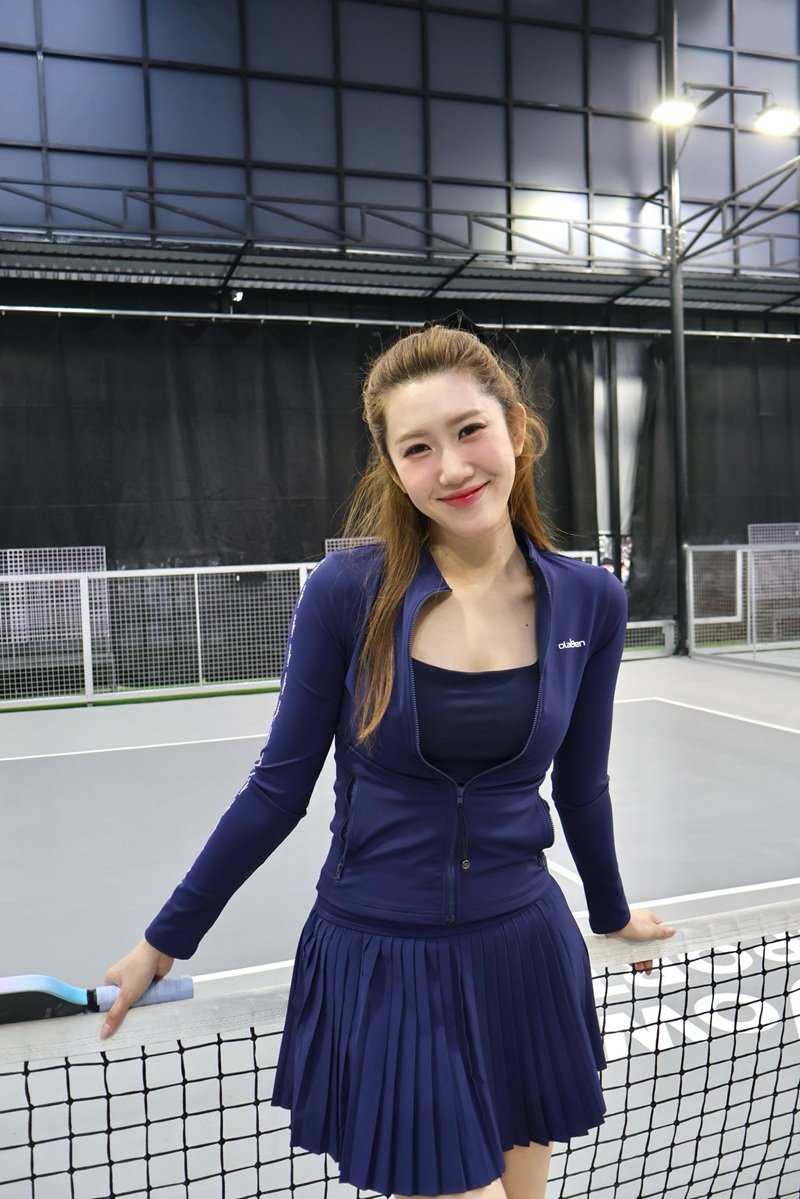 thuý ngân bikini​ 43